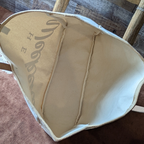 New " Hello Weekend" Canvas Travel Weekender Bag - Picture 8 of 12